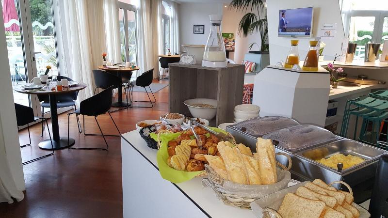 Aparthotel Adonis Mougins Exterior foto