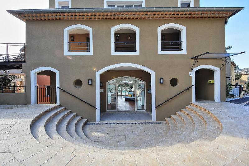 Aparthotel Adonis Mougins Exterior foto